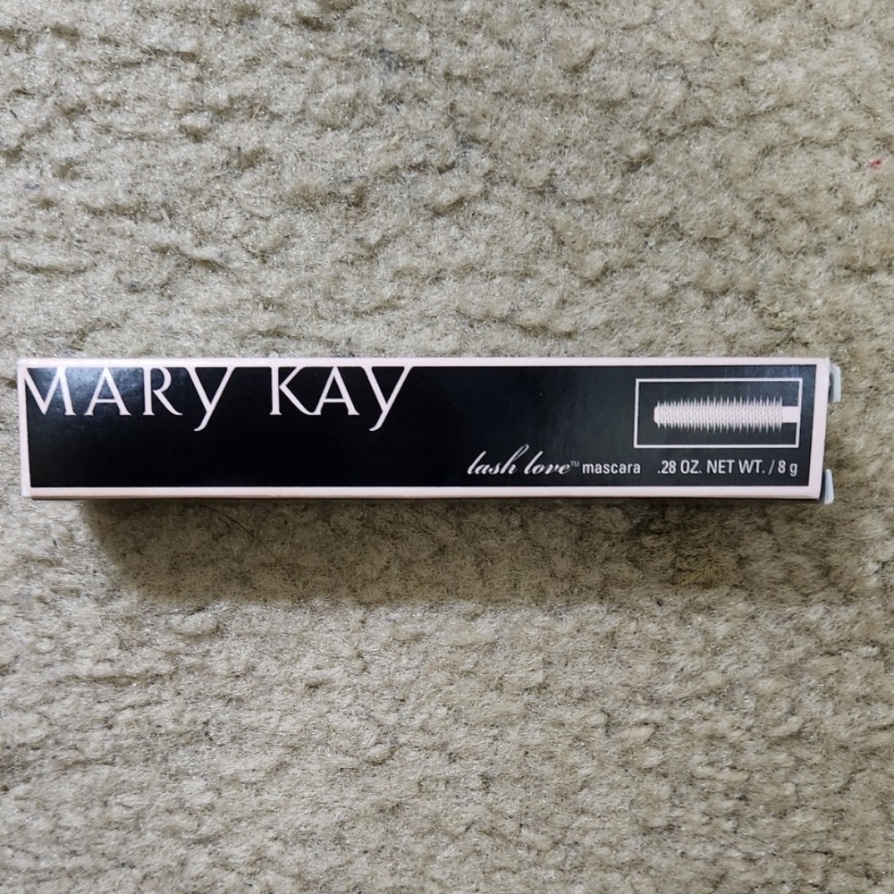 NEW Mary Kay Lash Love Mascara